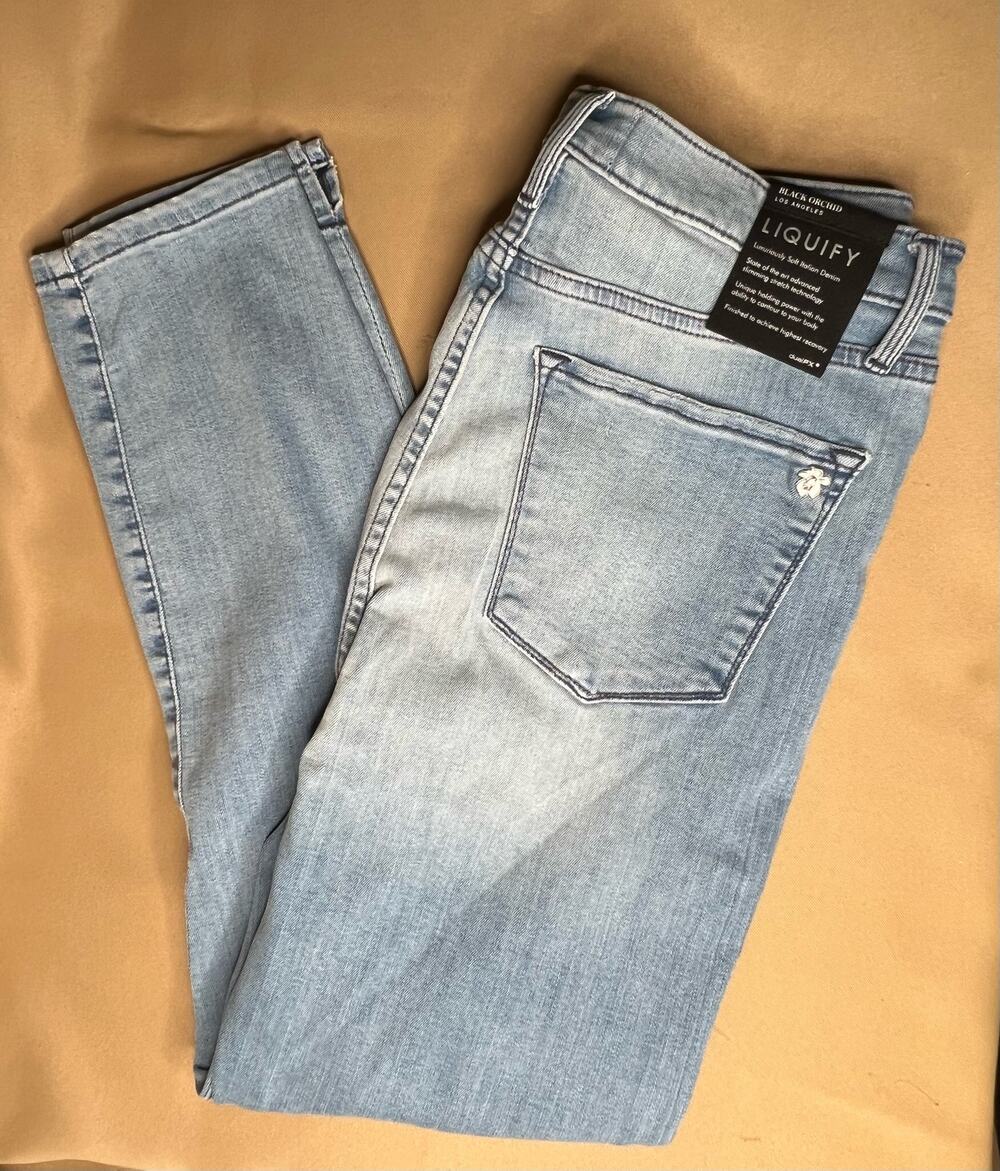 Black Orchid Liquefy Gigi High Rise Straight Leg Jeans 32 NWT
